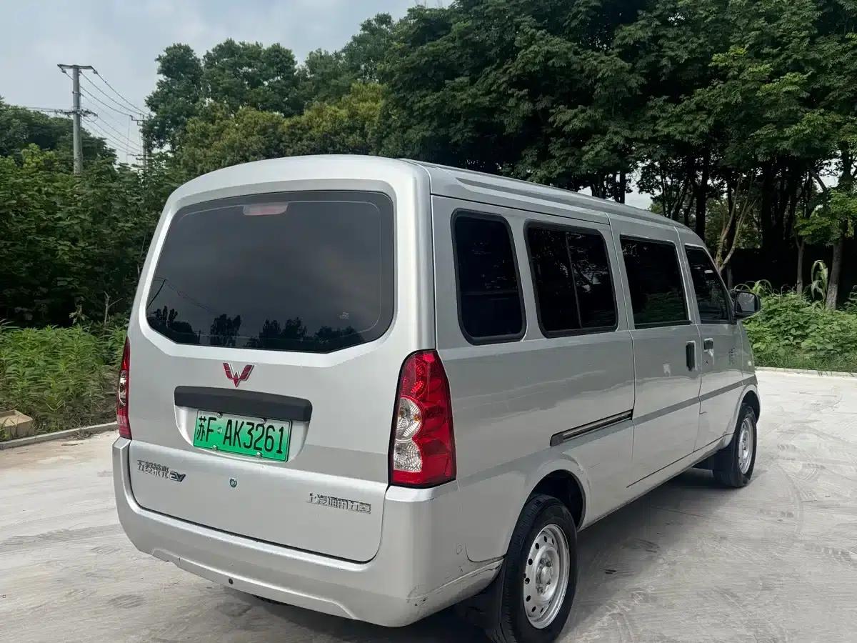 Wuling Rongguang EV 2022 Basic Bus with Penghui Battery — миниатюра 4