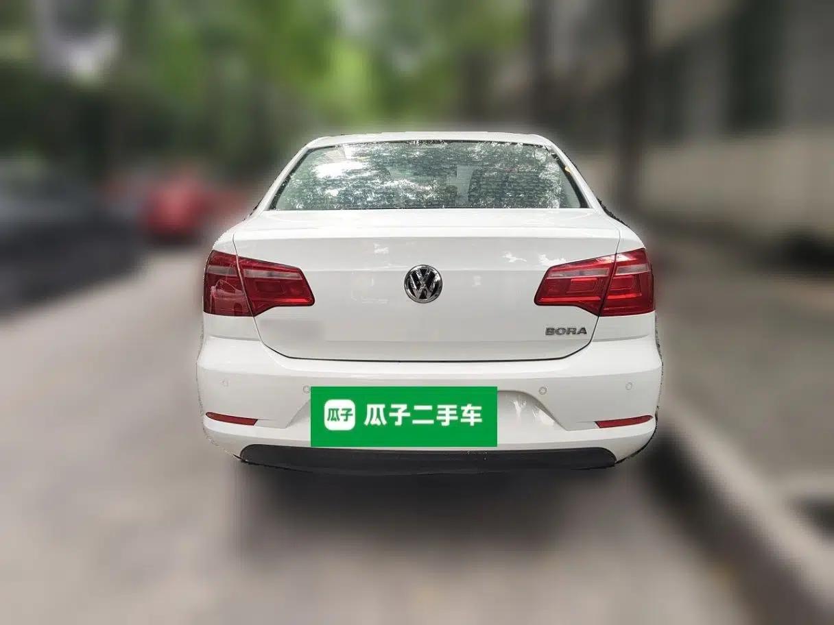 Volkswagen Bora 2015 Qihui Edition 1.6L Automatic Fashion Model — миниатюра 5