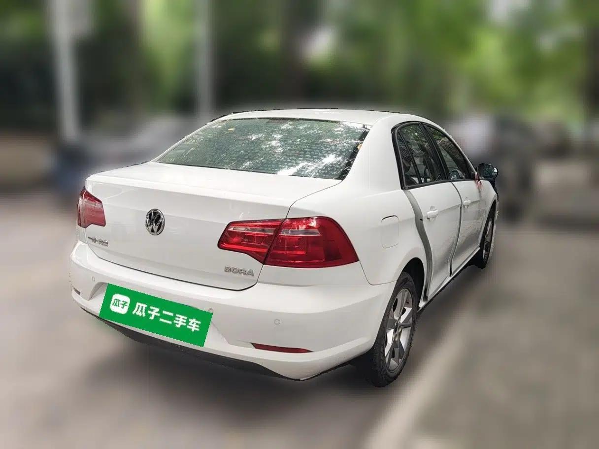 Volkswagen Bora 2015 Qihui Edition 1.6L Automatic Fashion Model — миниатюра 6