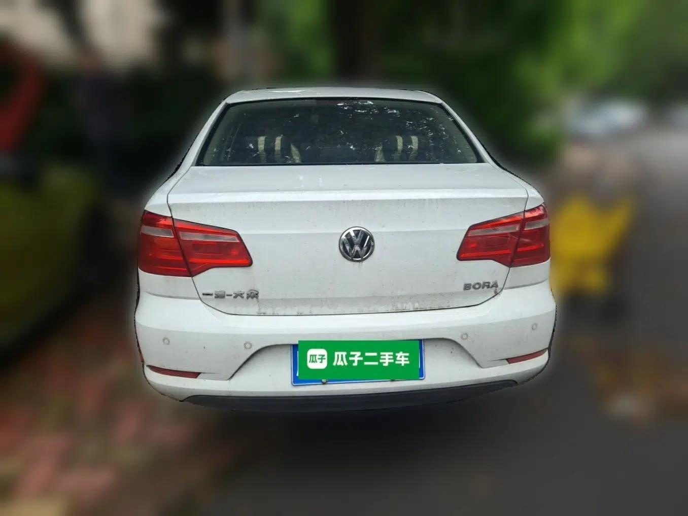 Volkswagen Bora 2015 Value Edition 1.6L Manual Fashionable Style — миниатюра 5