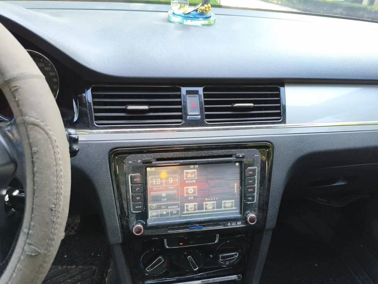 Volkswagen Bora 2014 1.6L Automatic Comfort Model — миниатюра 13