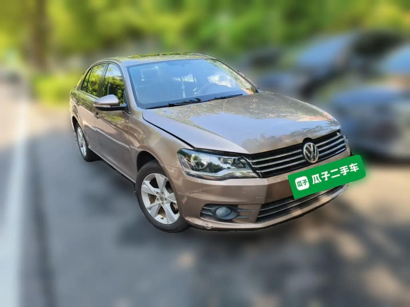 Volkswagen Bora 2014 1.6L Automatic Comfort Model — миниатюра 3