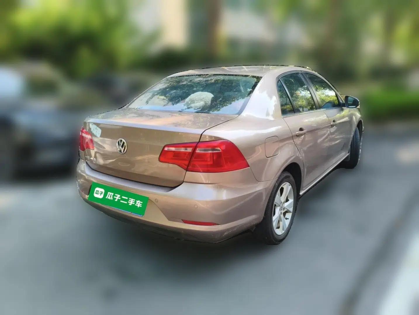 Volkswagen Bora 2014 1.6L Automatic Comfort Model — миниатюра 6