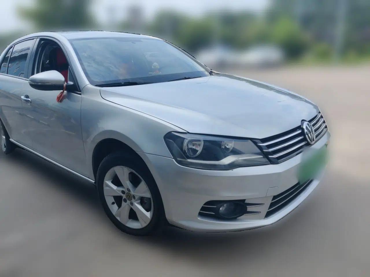 Volkswagen Bora 2015 Qihui Edition 1.6L Automatic Fashion Model — миниатюра 3