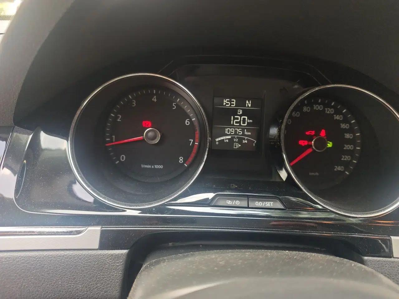 Volkswagen Bora 2013 1.6L Automatic Comfort Model — миниатюра 12