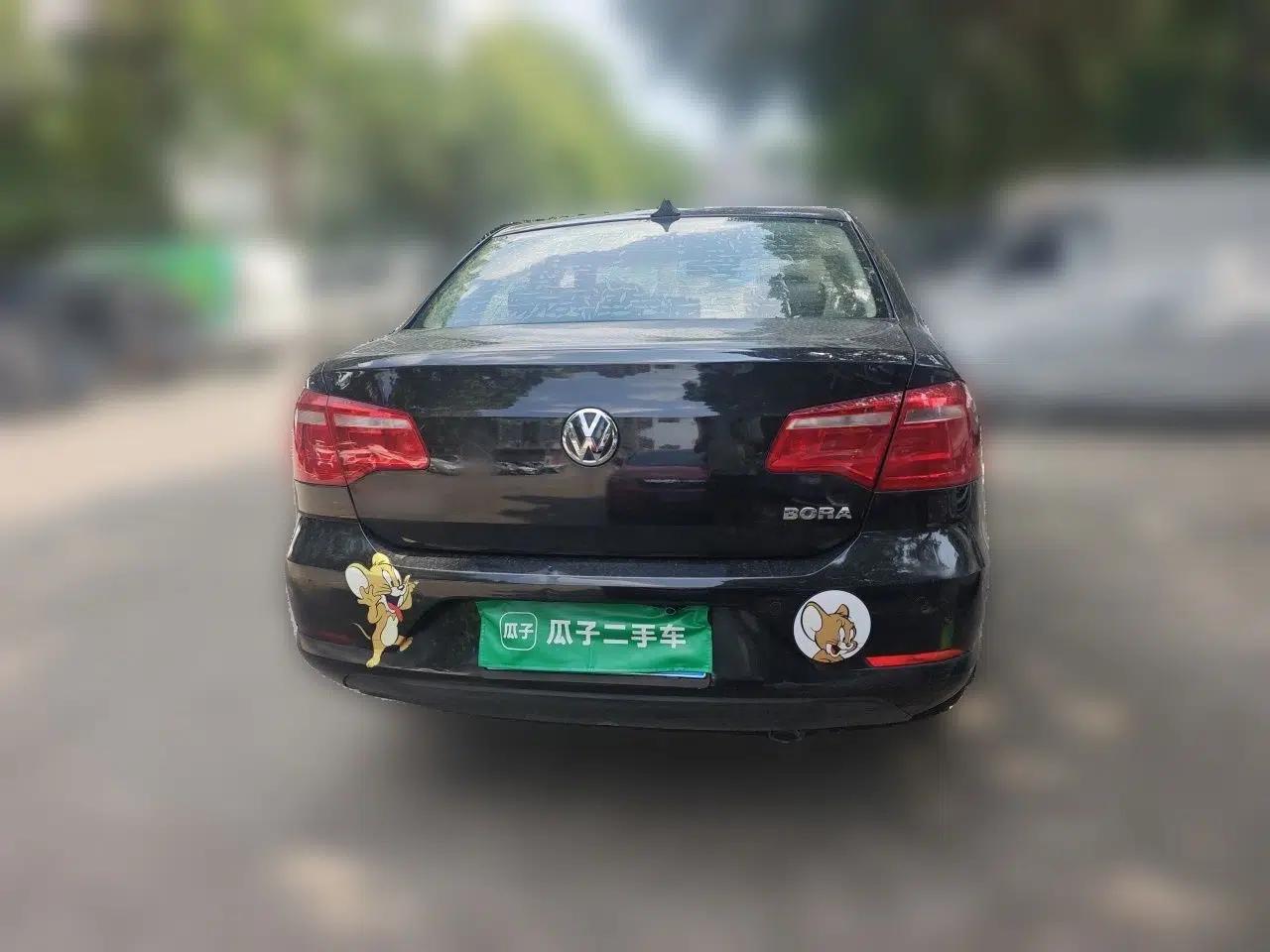 Volkswagen Bora 2013 1.6L Automatic Comfort Model — миниатюра 5