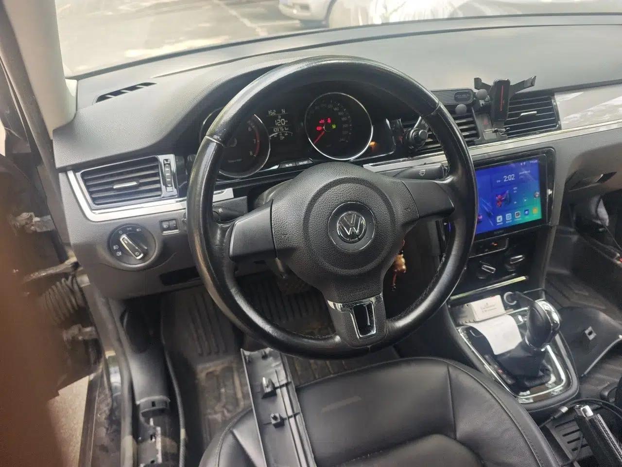Volkswagen Bora 2013 1.6L Automatic Comfort Model — миниатюра 10