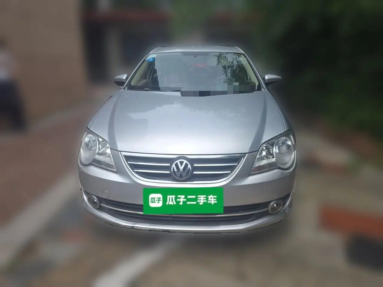 Volkswagen Bora 2012 1.6L Manual Fashion Edition — миниатюра 2