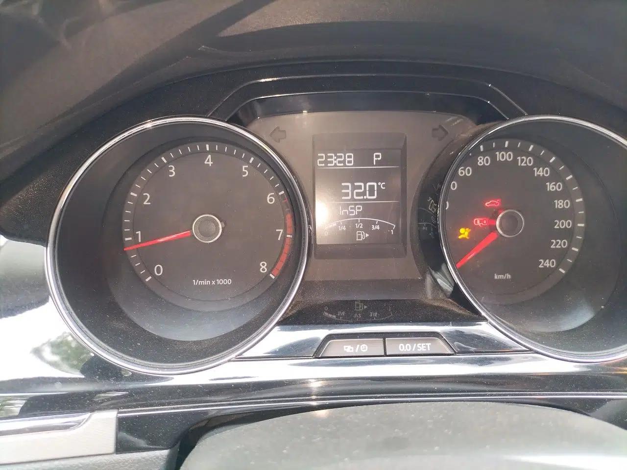 Volkswagen Bora 2013 1.4T Automatic Comfort Model — миниатюра 11
