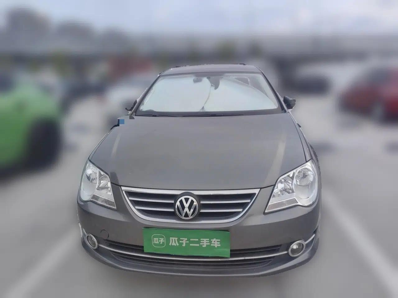 Volkswagen Bora 2012 1.6L Manual Fashion Edition — миниатюра 2