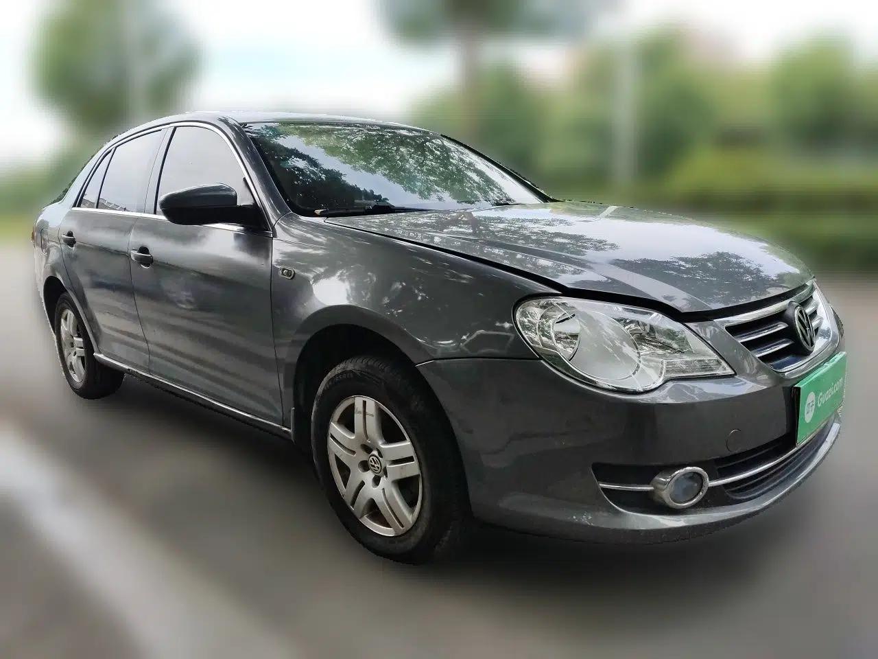 Volkswagen Bora 2012 1.6L Manual Fashion Edition — миниатюра 3
