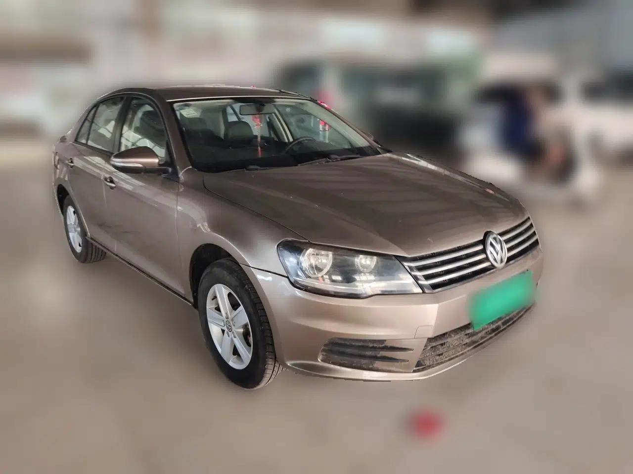 Volkswagen Bora 2014 1.6L Automatic Fashion Model — миниатюра 3