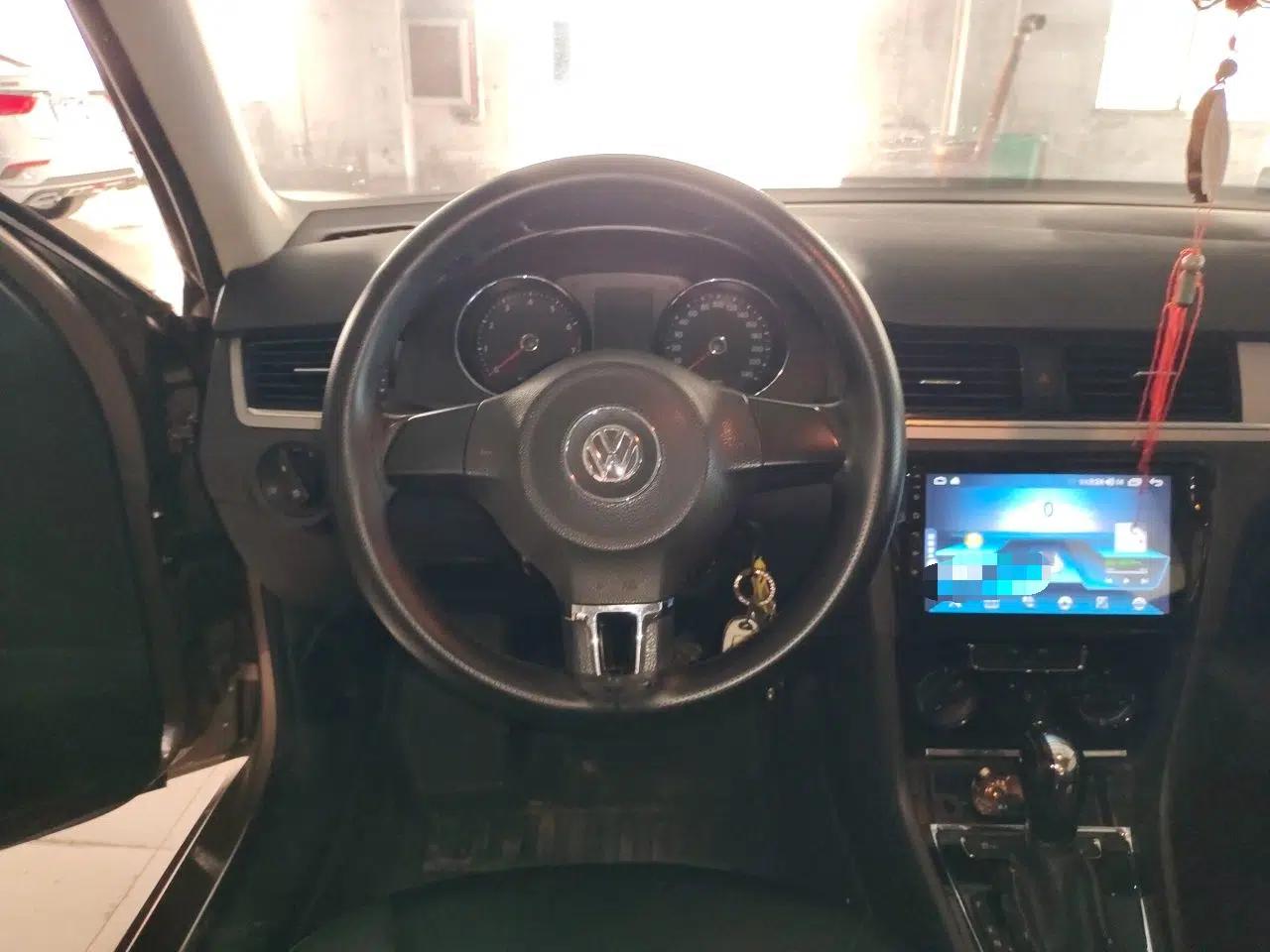 Volkswagen Bora 2014 1.6L Automatic Fashion Model — миниатюра 10