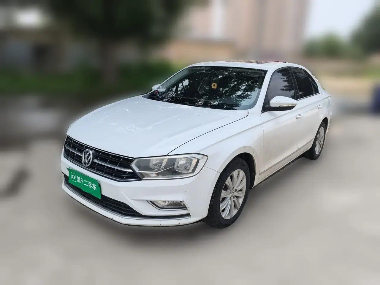 Volkswagen Bora 2017 1.6L Manual Comfort Model — миниатюра 1