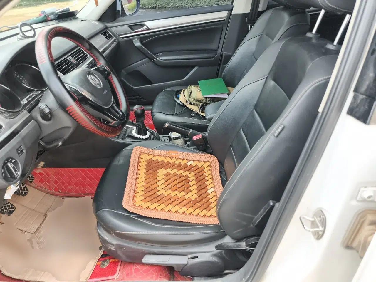 Volkswagen Bora 2017 1.6L Manual Comfort Model — миниатюра 15