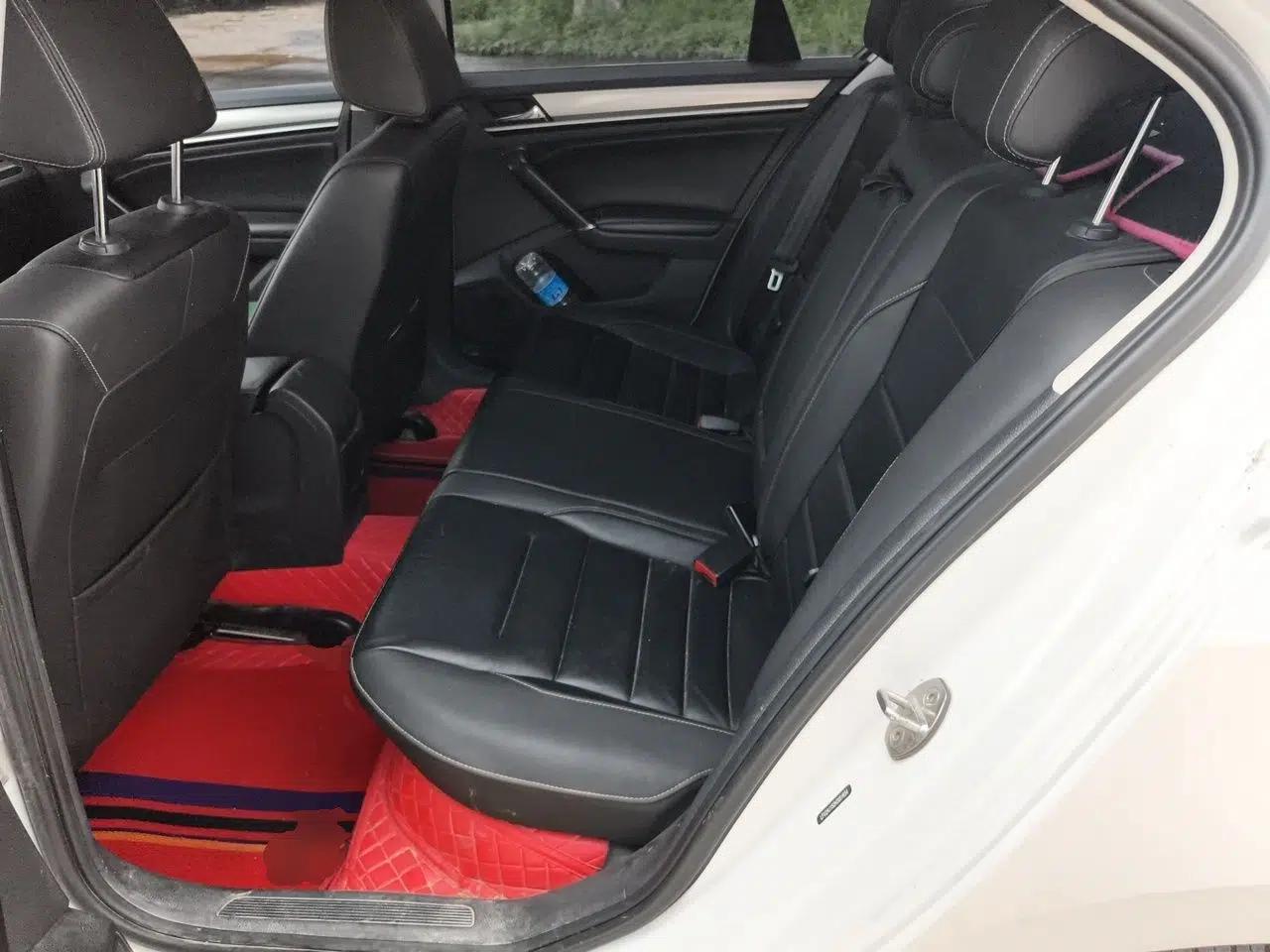Volkswagen Bora 2017 1.6L Manual Comfort Model — миниатюра 17