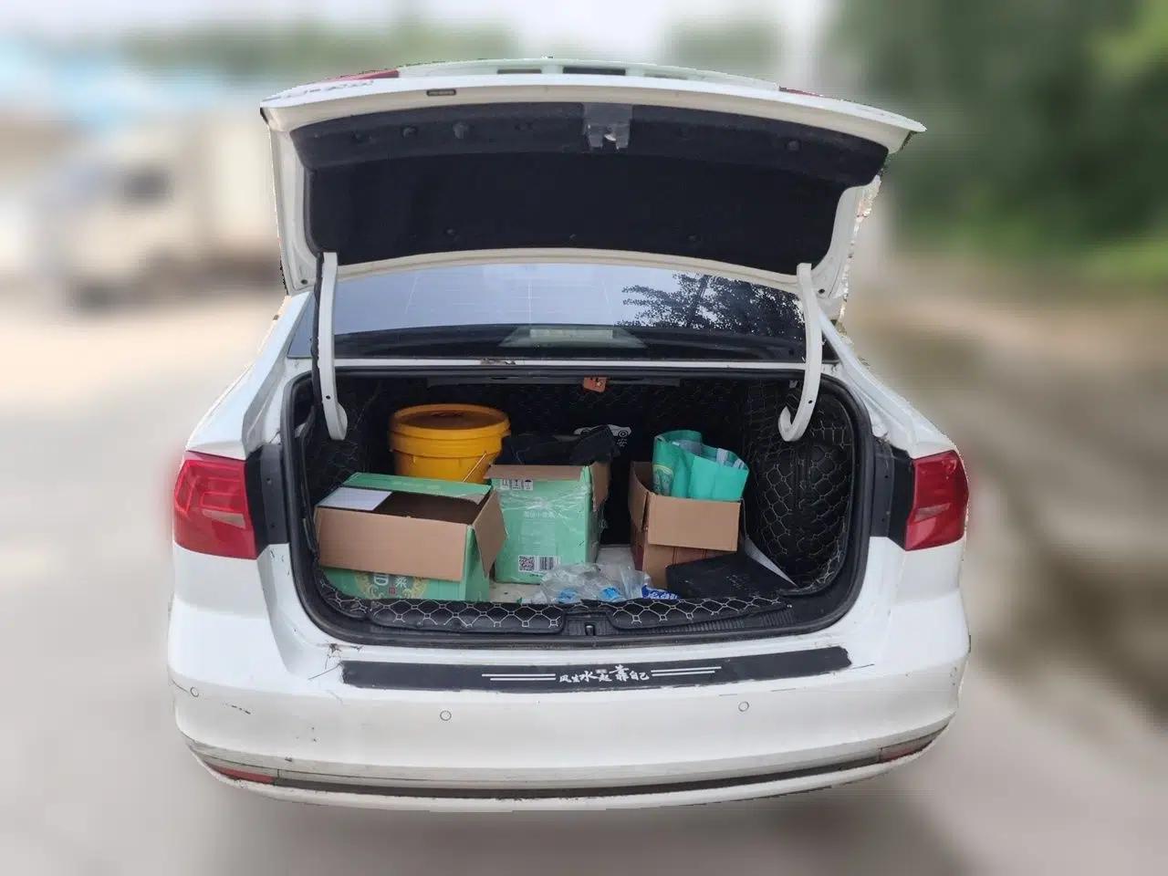 Volkswagen Bora 2017 1.6L Manual Comfort Model — миниатюра 19