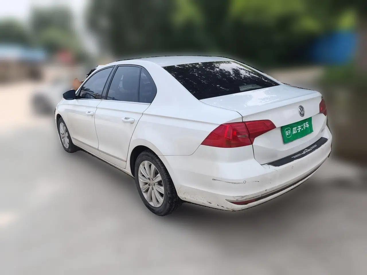 Volkswagen Bora 2017 1.6L Manual Comfort Model — миниатюра 4