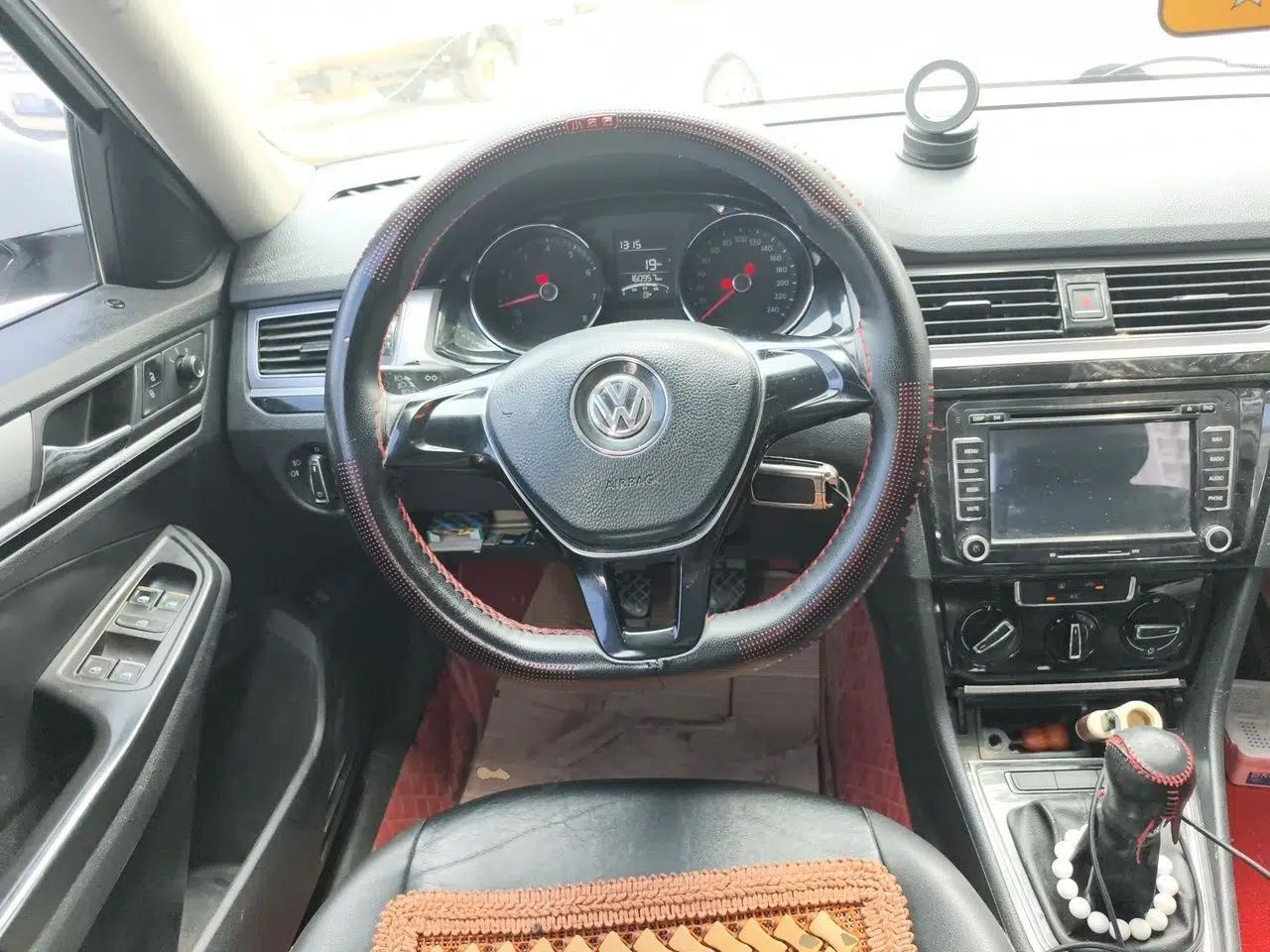 Volkswagen Bora 2017 1.6L Manual Comfort Model — миниатюра 10