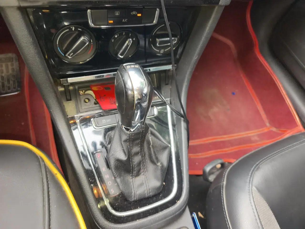Volkswagen Bora 2014 1.4TSI Automatic Comfort Model — миниатюра 14