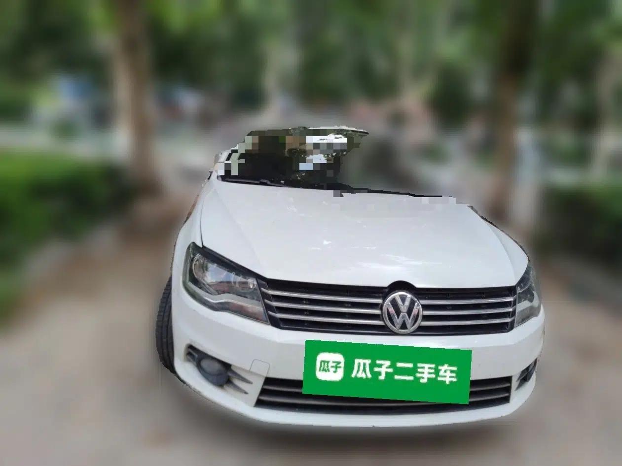 Volkswagen Bora 2014 1.6L Manual Comfort Model — миниатюра 2