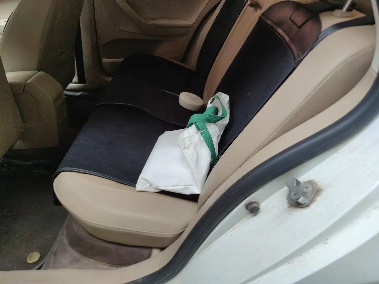 Volkswagen Bora 2014 1.6L Manual Comfort Model — миниатюра 17