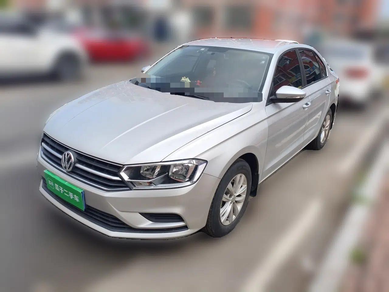 Volkswagen Bora 2016 1.6L Manual Fashion Edition — миниатюра 1