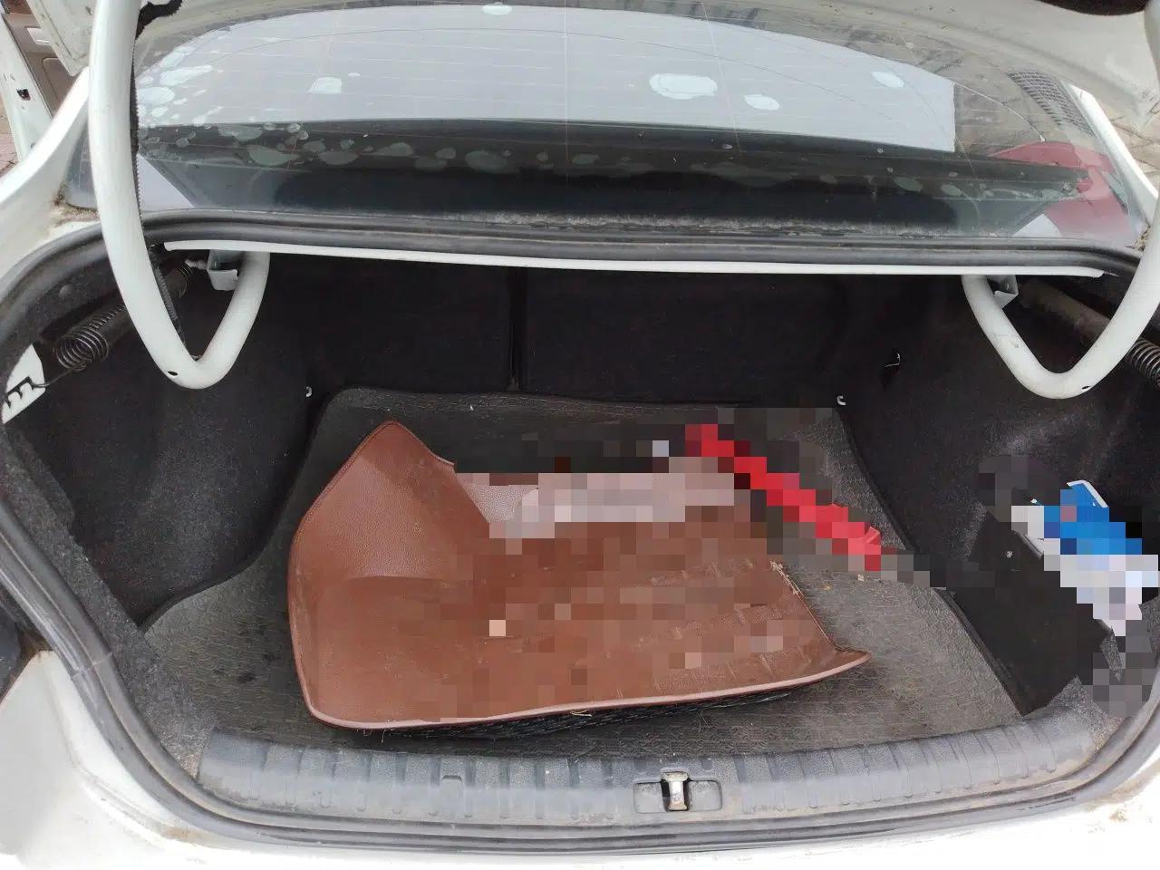 Volkswagen Bora 2013 1.6L Manual Comfort Model — миниатюра 19