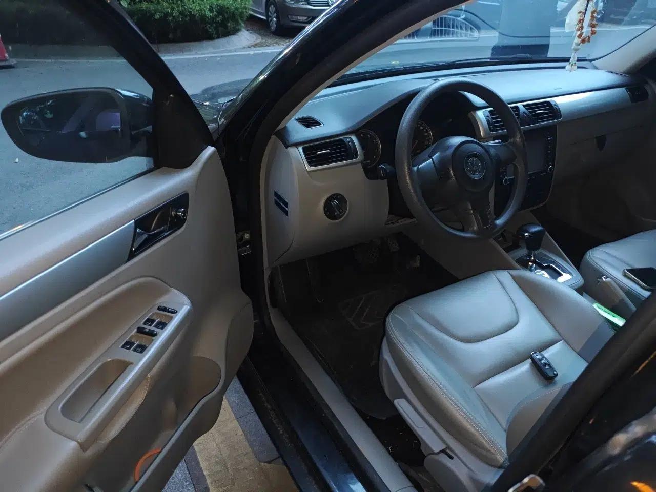 Volkswagen Bora 2012 1.6L Automatic Fashion Edition — миниатюра 16