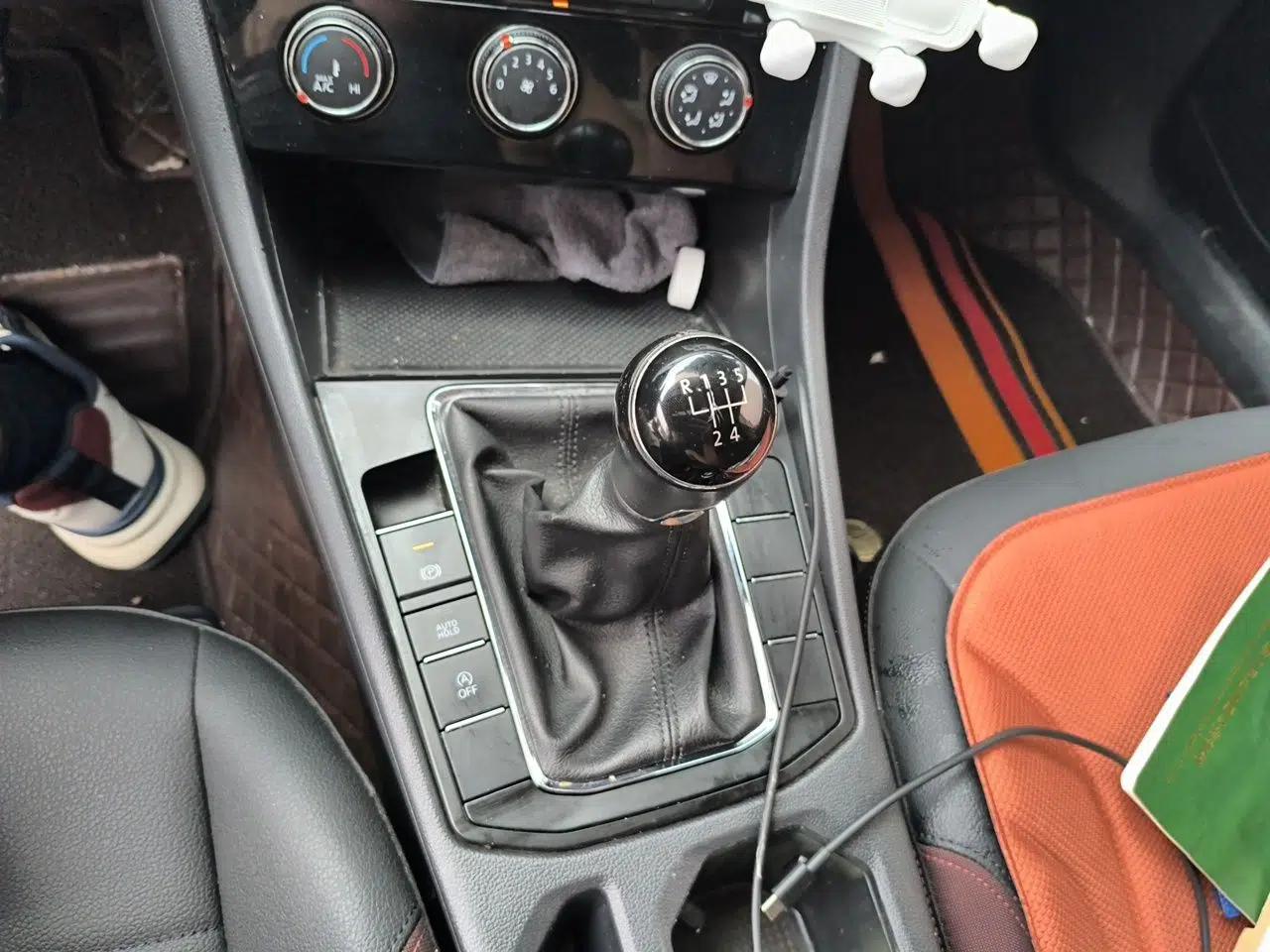 Volkswagen Bora 2019 Revised Version 1.5L Manual Comfort Edition China VI Standard — миниатюра 14