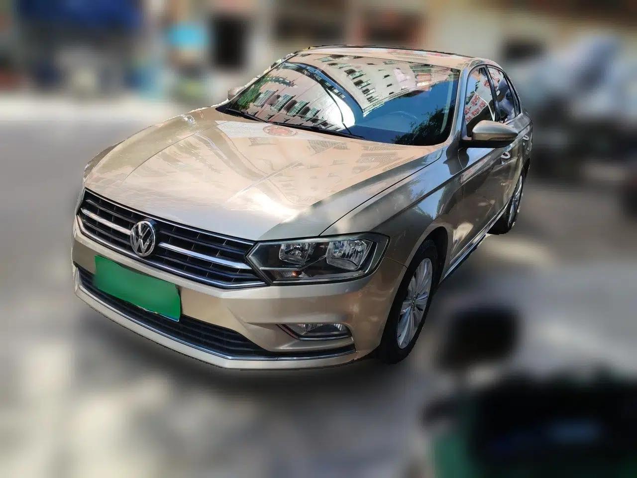Volkswagen Bora 2016 1.6L Automatic Comfort Model — миниатюра 1