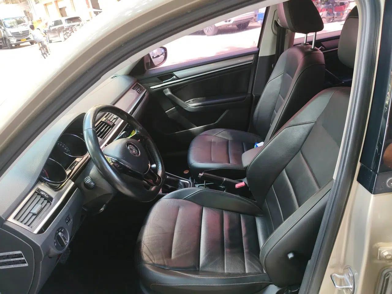 Volkswagen Bora 2016 1.6L Automatic Comfort Model — миниатюра 14