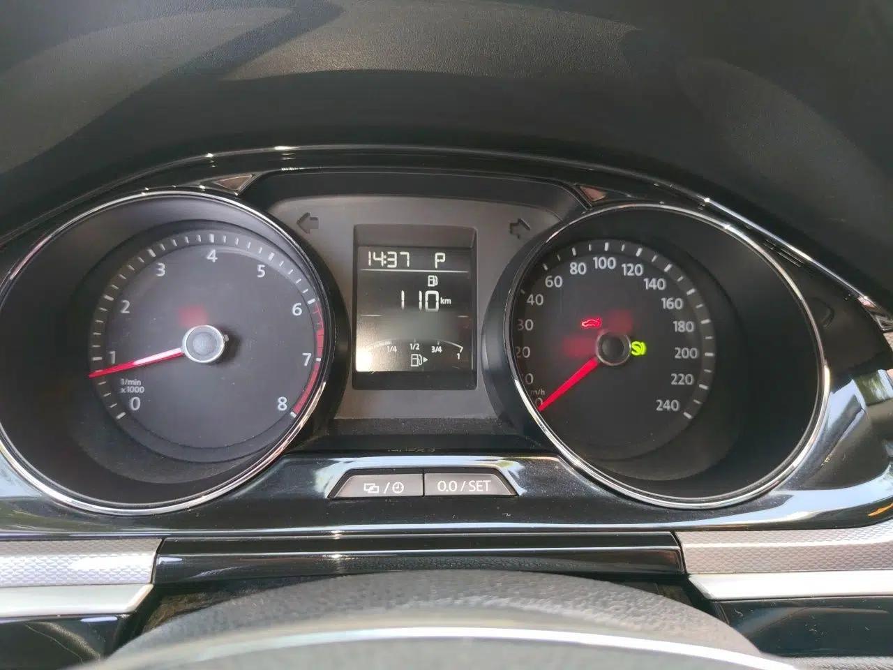 Volkswagen Bora 2016 1.6L Automatic Comfort Model — миниатюра 10