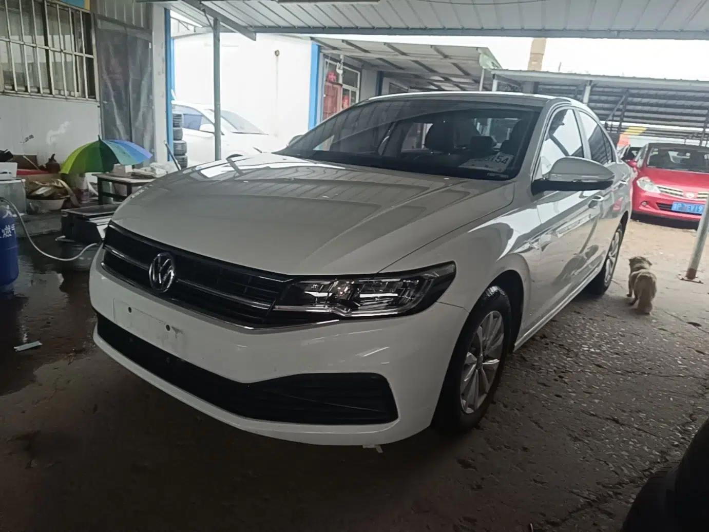 Volkswagen Bora 2019 1.5L Manual Fashion Edition — миниатюра 1