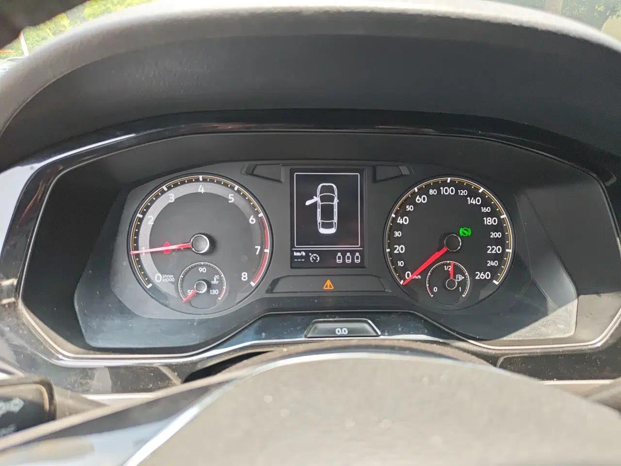 Volkswagen Bora 2020 1.5L Automatic Comfort Model — миниатюра 11