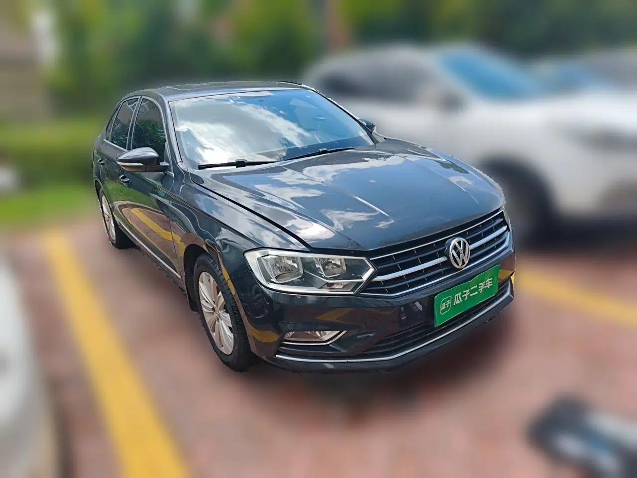 Volkswagen Bora 2016 1.6L Automatic Comfort Model — миниатюра 3