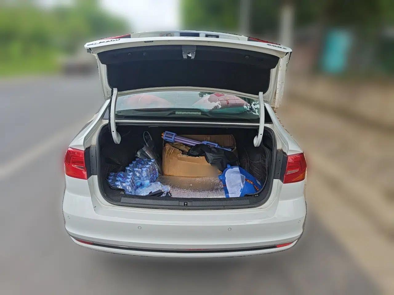 Volkswagen Bora 2018 1.5L Automatic Comfort Model — миниатюра 19