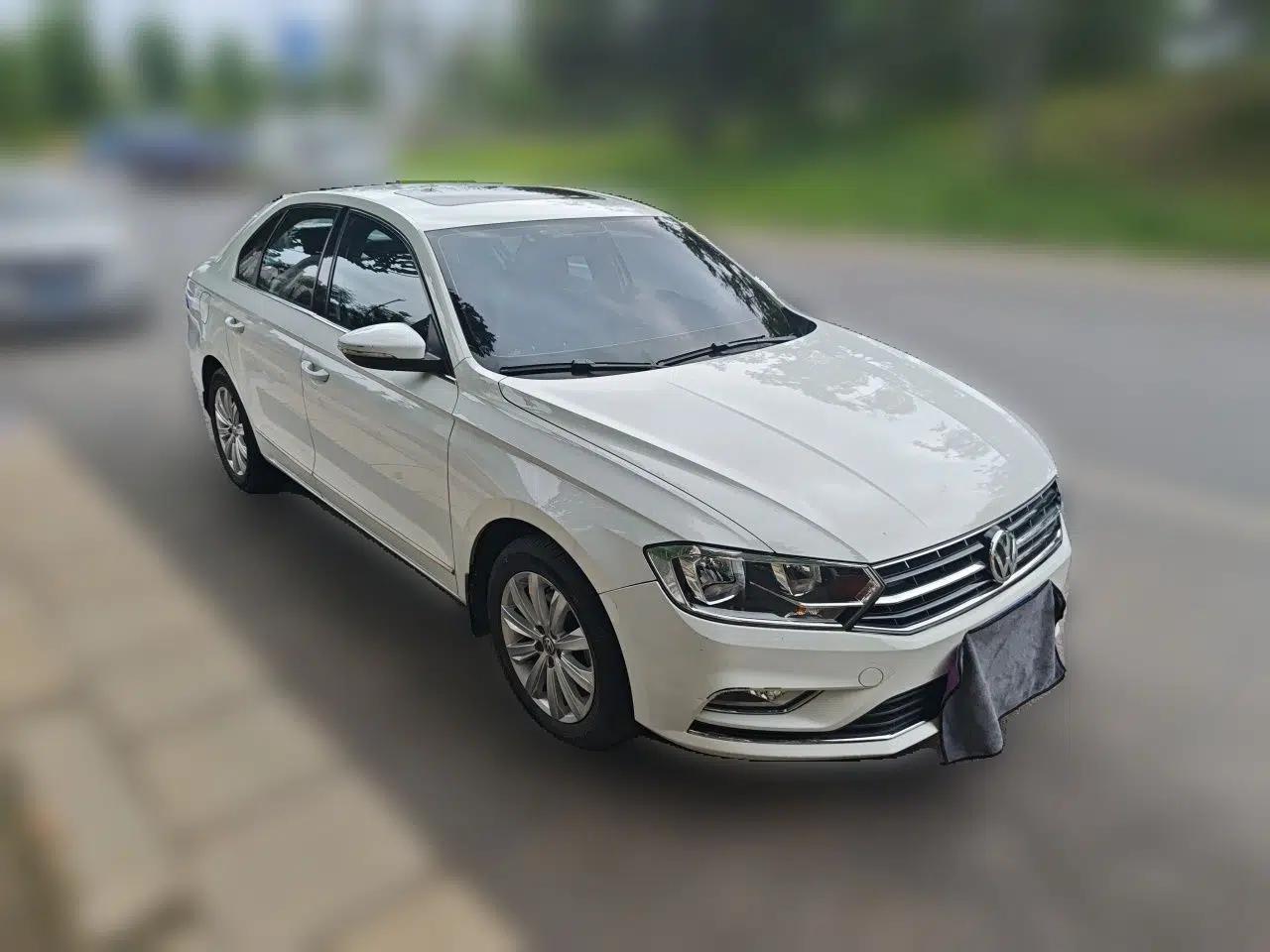 Volkswagen Bora 2018 1.5L Automatic Comfort Model — миниатюра 3