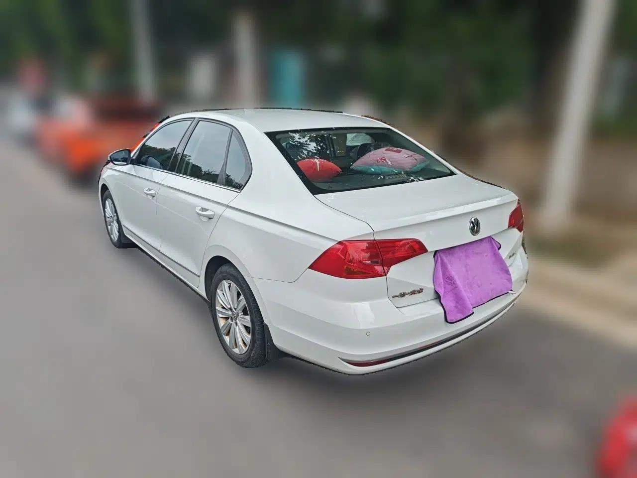 Volkswagen Bora 2018 1.5L Automatic Comfort Model — миниатюра 4