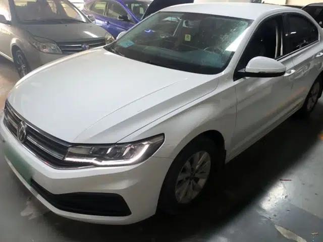 Volkswagen Bora 2021 1.5L Manual Fashion Smart Connect Edition