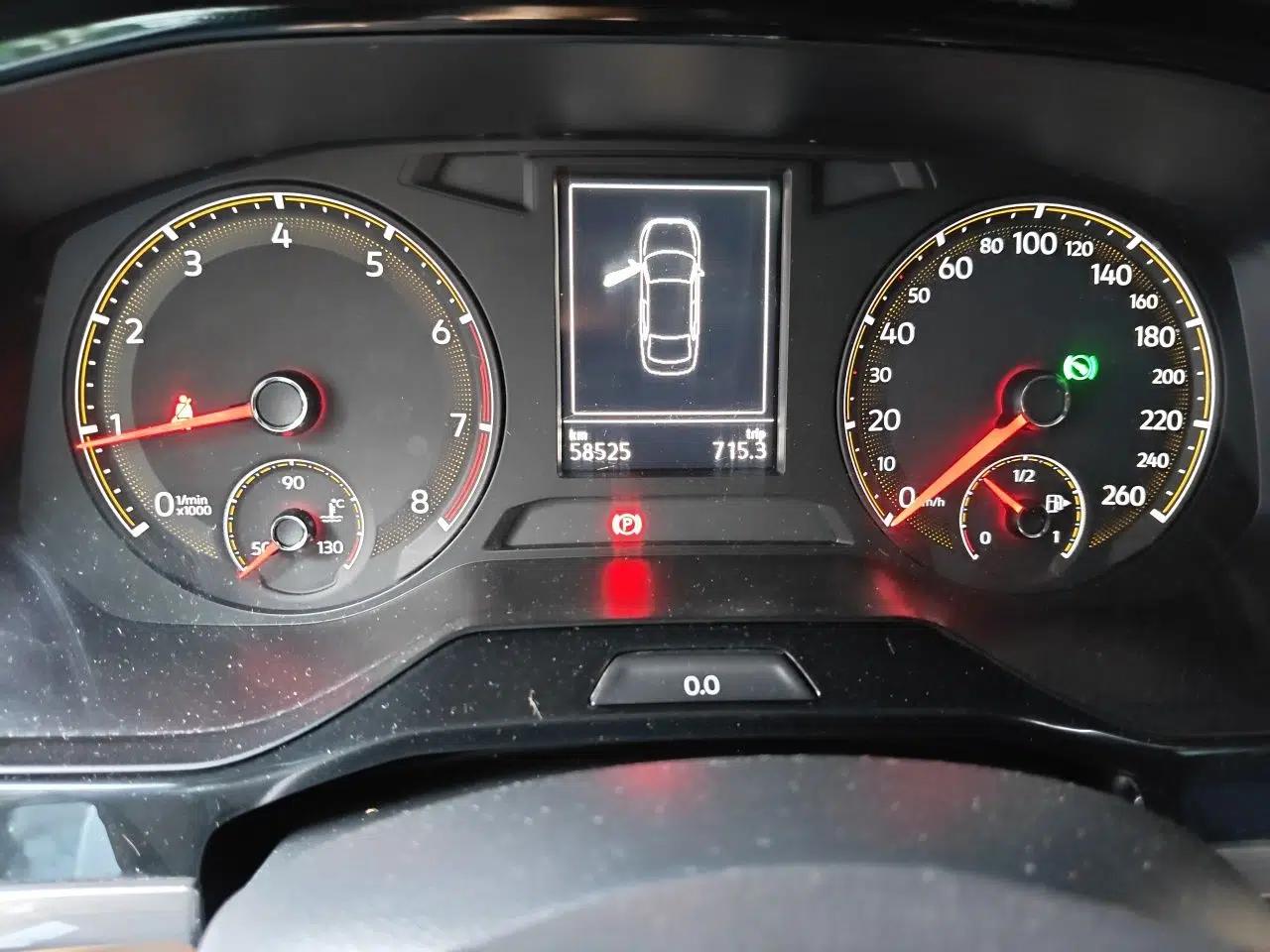 Volkswagen Bora 2019 1.5L Automatic Comfort Model — миниатюра 12