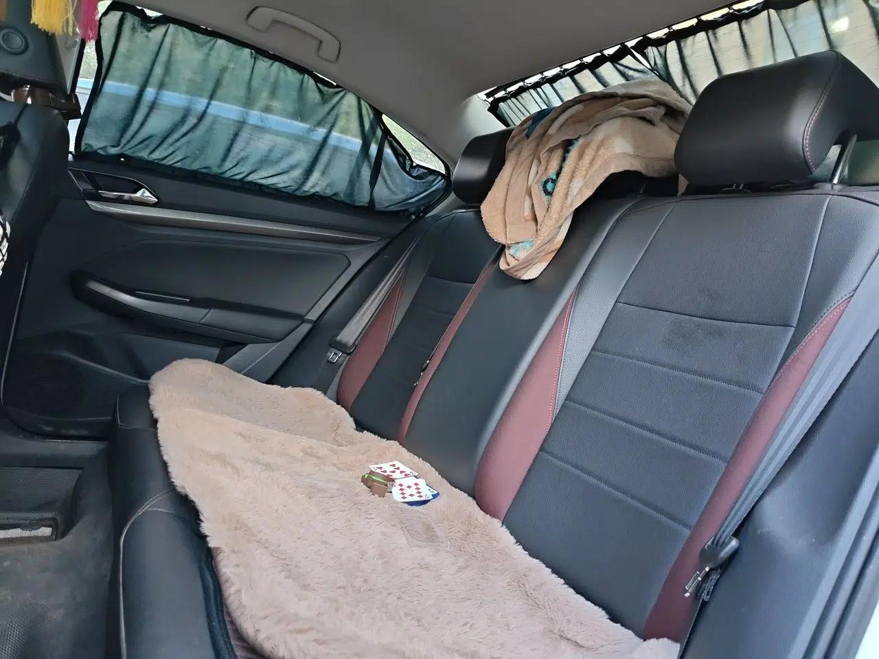 Volkswagen Bora 2019 1.5L Automatic Comfort Model — миниатюра 17