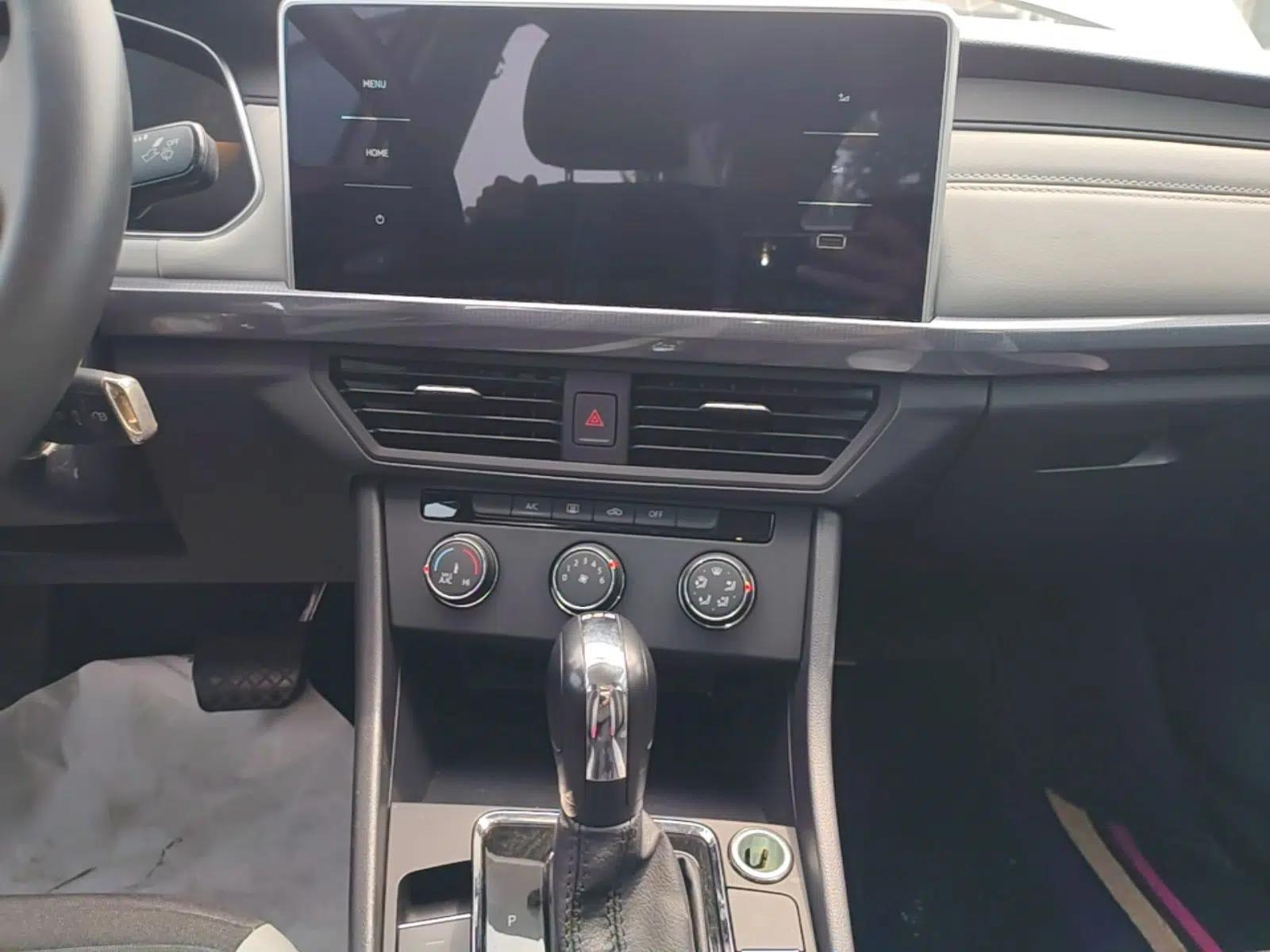 Volkswagen Bora 2024 200TSI DSG Comfort Edition — миниатюра 15