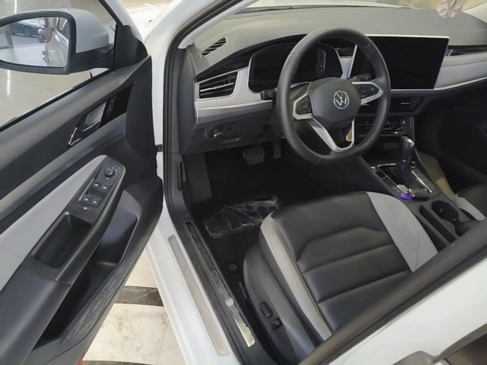 Volkswagen Bora 2023 300TSI DSG Prestige Edition — миниатюра 18
