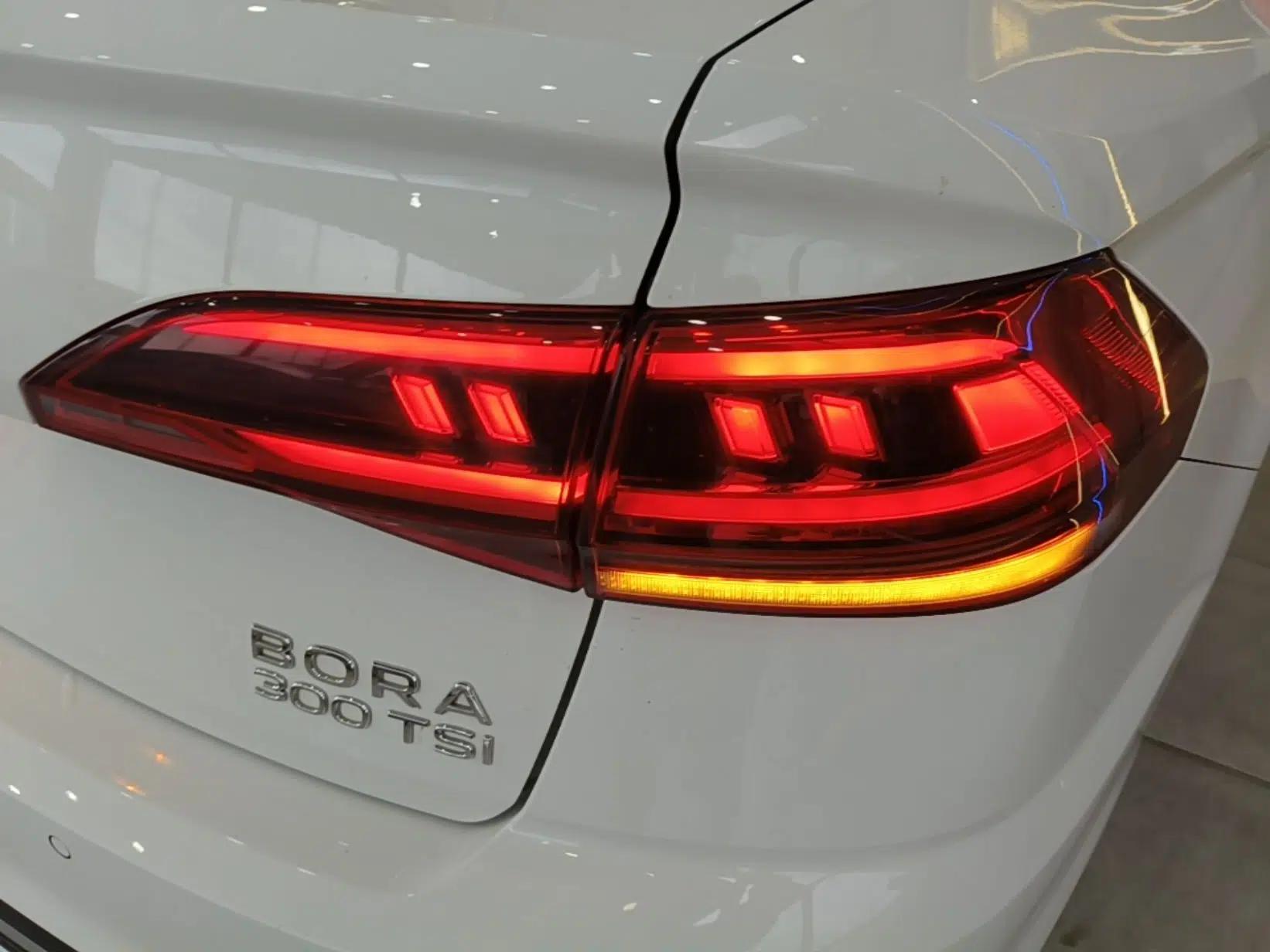 Volkswagen Bora 2023 300TSI DSG Prestige Edition — миниатюра 9