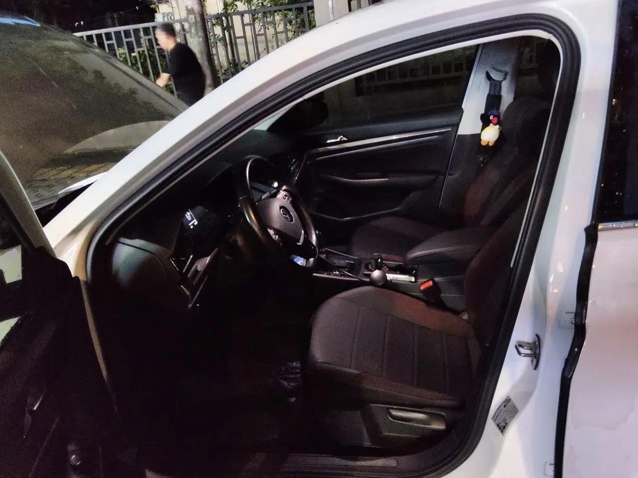 Volkswagen Bora 2021 1.5L Automatic Elite Smart Connect Edition — миниатюра 16