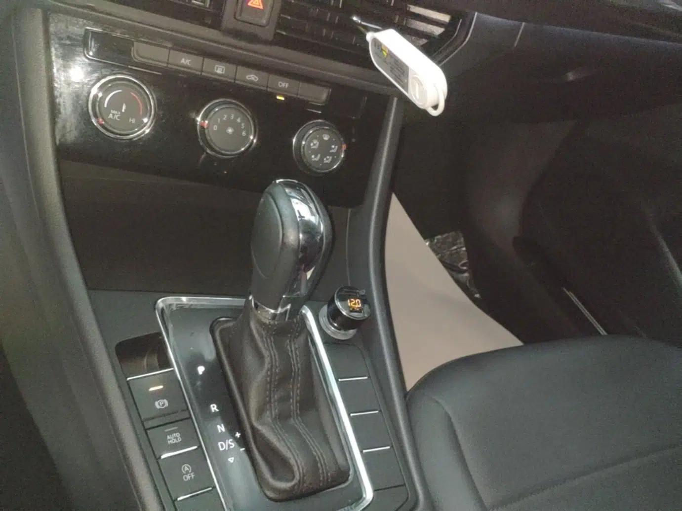 Volkswagen Bora 2021 1.5L Automatic Comfort Smart Connect Edition — миниатюра 21