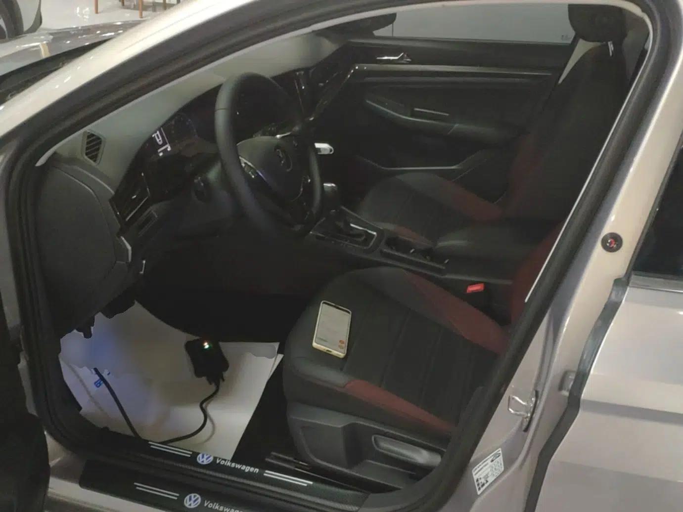 Volkswagen Bora 2021 1.5L Automatic Comfort Smart Connect Edition — миниатюра 22