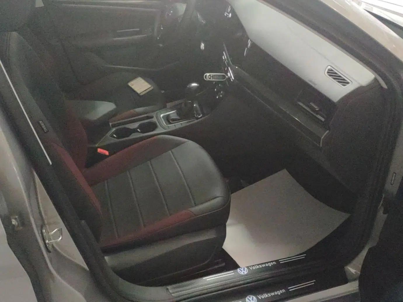 Volkswagen Bora 2021 1.5L Automatic Comfort Smart Connect Edition — миниатюра 24