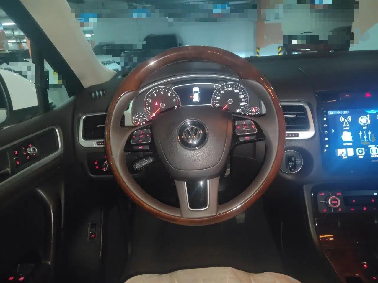 Volkswagen Touareg 2011 3.0 TSI Comfort Version — миниатюра 10